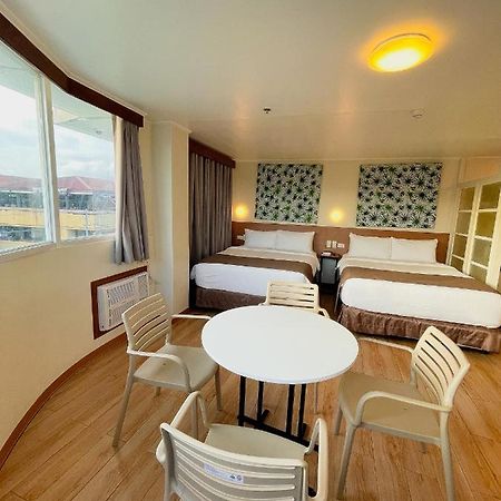 Hotel Sentro Legazpi Luaran gambar