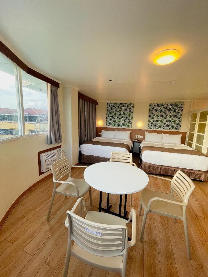 Hotel Sentro Legazpi Luaran gambar