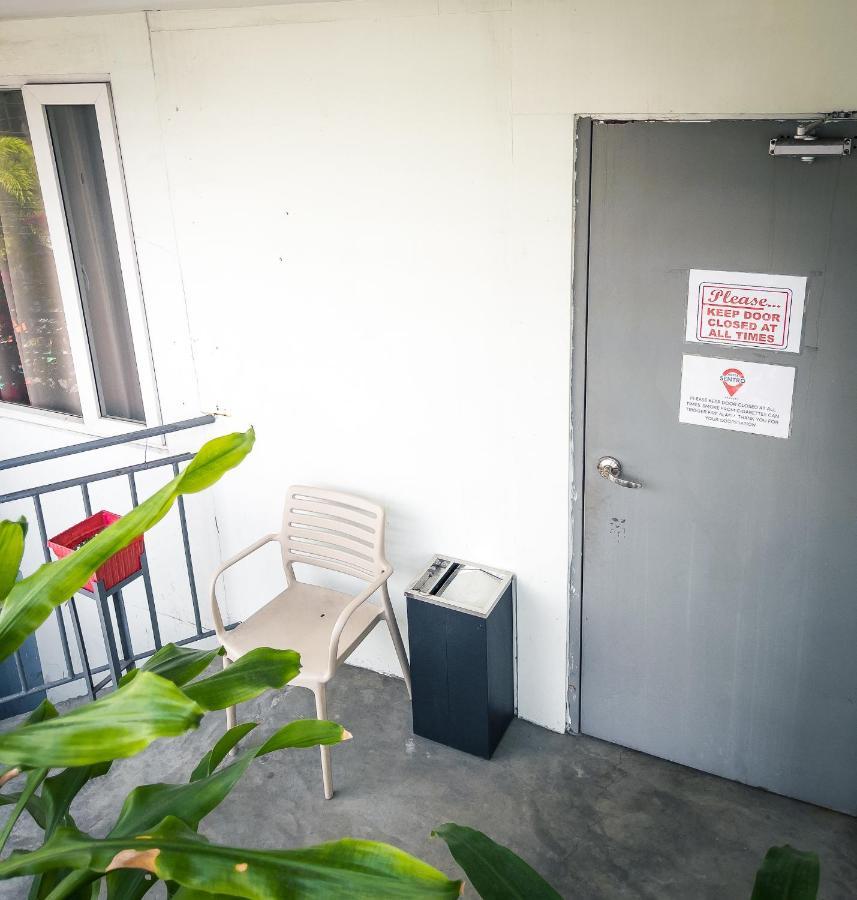 Hotel Sentro Legazpi Luaran gambar